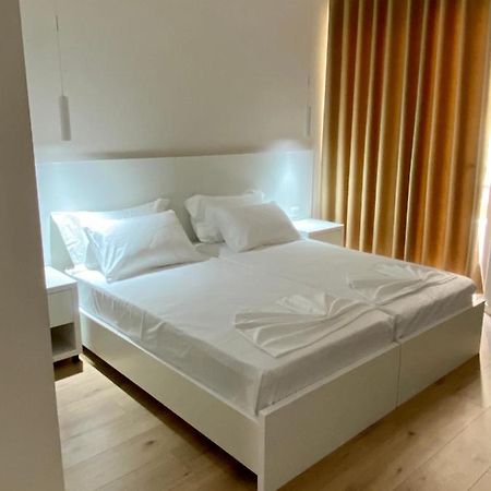 Violet'S Boutique Apartments Sarande Ngoại thất bức ảnh