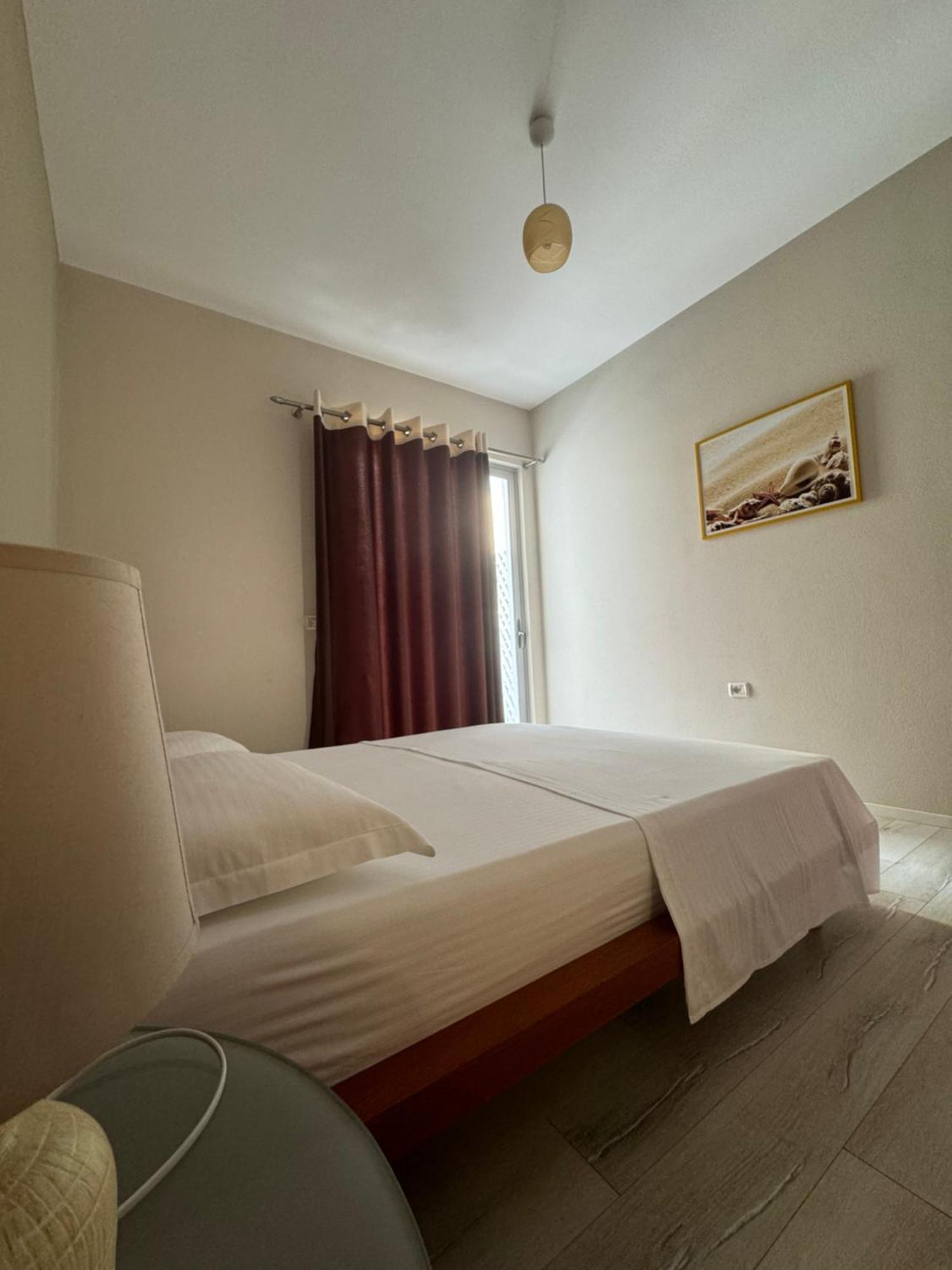 Violet'S Boutique Apartments Sarande Ngoại thất bức ảnh