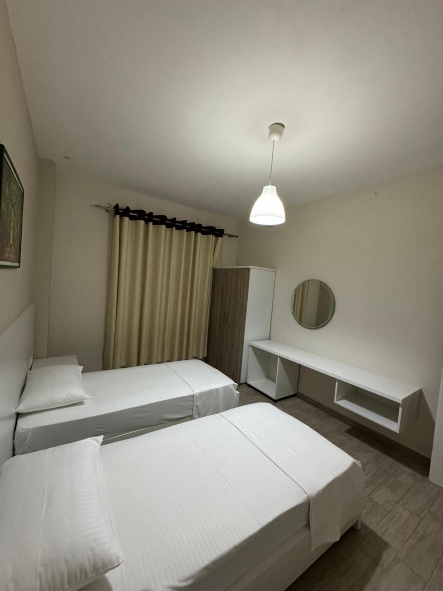Violet'S Boutique Apartments Sarande Ngoại thất bức ảnh