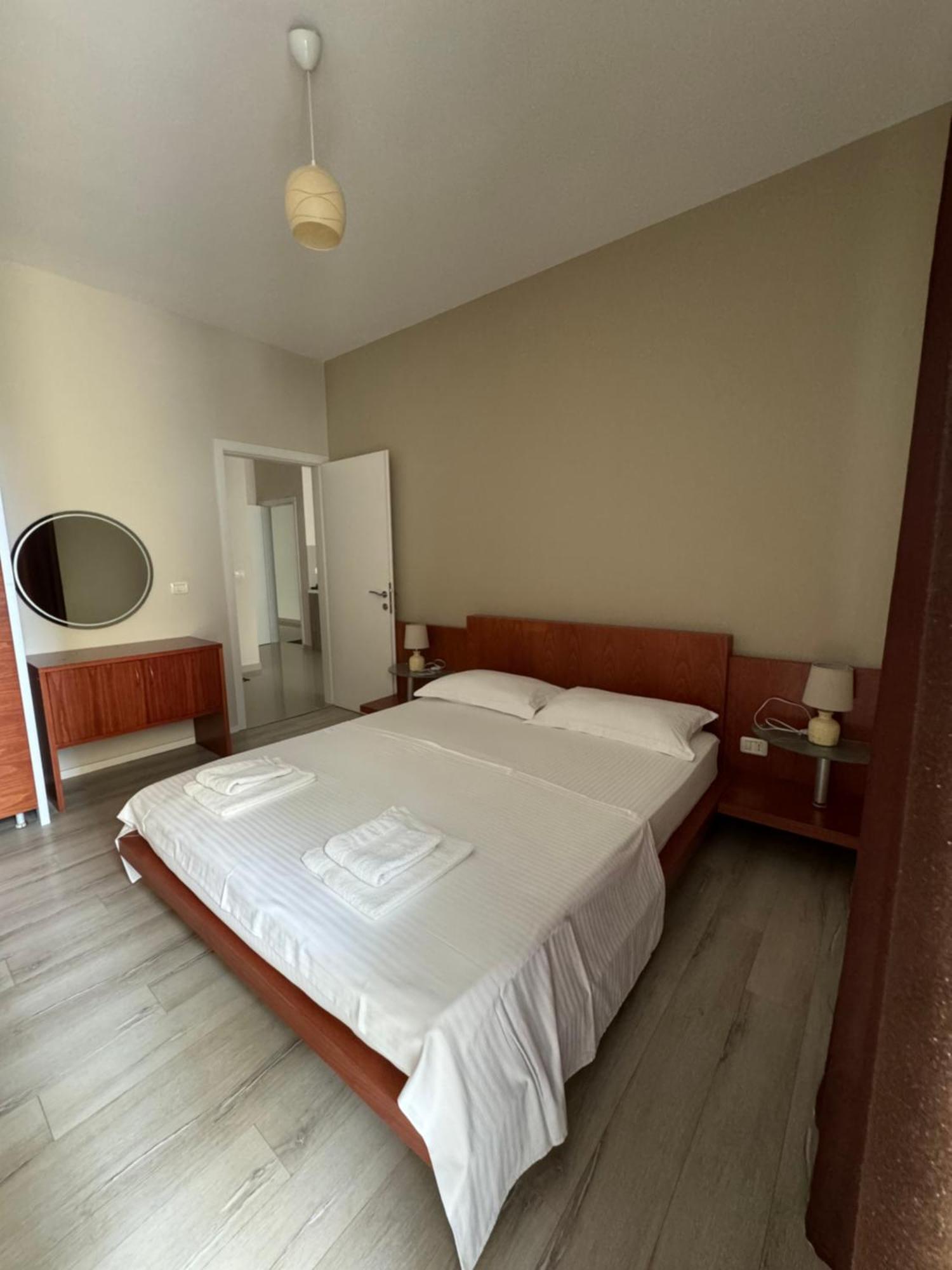 Violet'S Boutique Apartments Sarande Ngoại thất bức ảnh