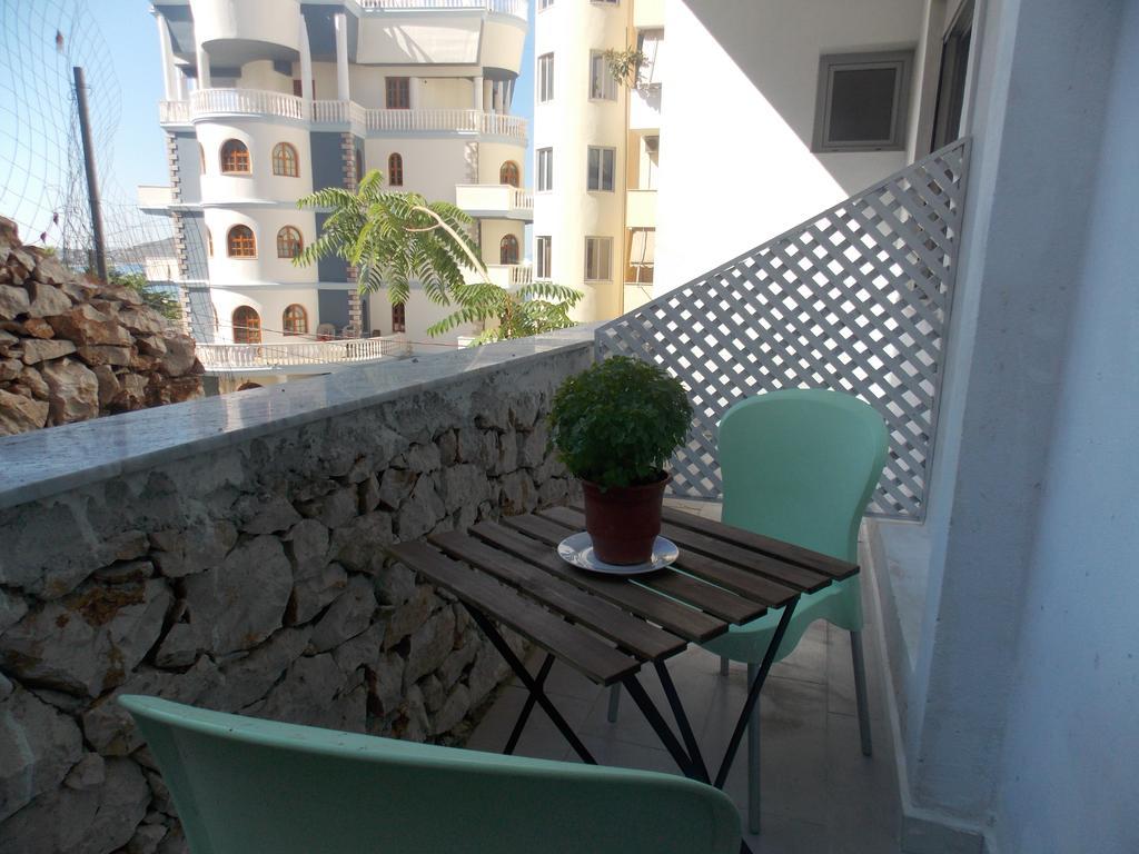 Violet'S Boutique Apartments Sarande Ngoại thất bức ảnh
